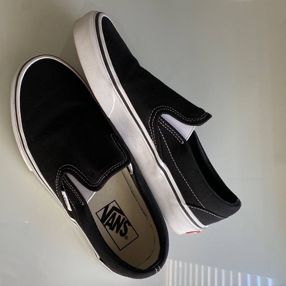 black slip-on VANS